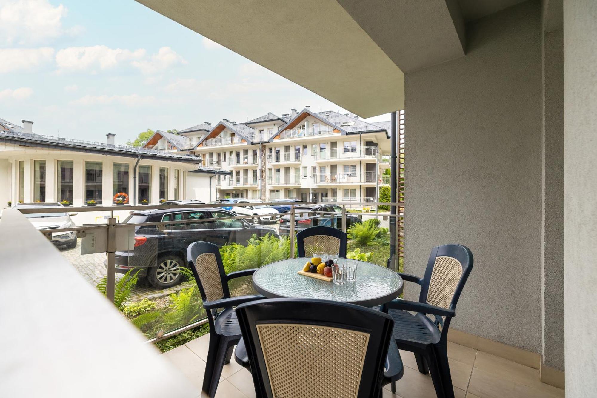 Przestronne Apartamenty W Zakopanem Z Trzema Sypialniami I Parkingiem By Noclegi Renters Exteriör bild