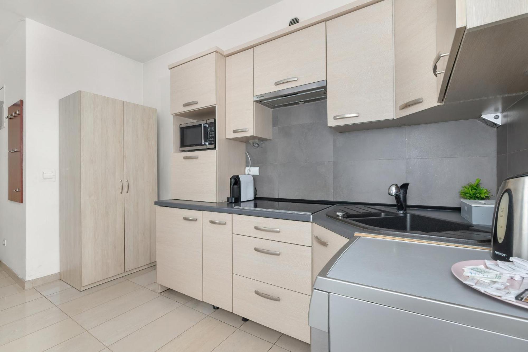 Przestronne Apartamenty W Zakopanem Z Trzema Sypialniami I Parkingiem By Noclegi Renters Exteriör bild