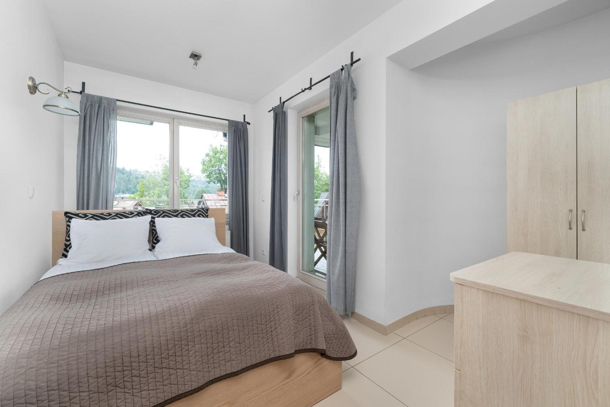 Przestronne Apartamenty W Zakopanem Z Trzema Sypialniami I Parkingiem By Noclegi Renters Exteriör bild